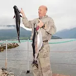 6 Person In Eidsvåg