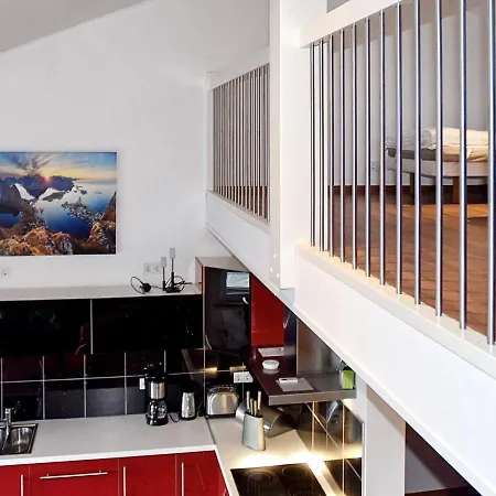 6 Person In Eidsvåg